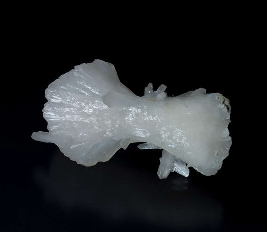 Stilbite, Bowtie Crystals, Deccan Plateau, Lonavala, India  (32)