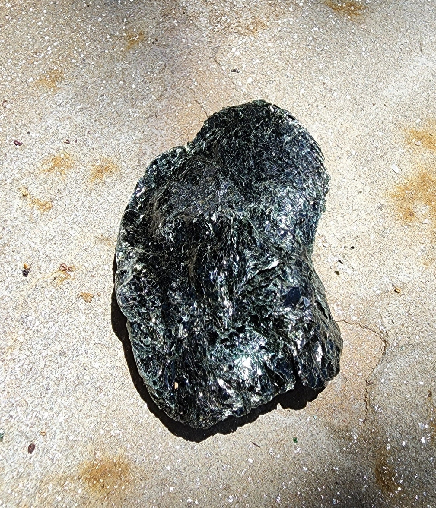 Garnet in Mica Schist, Minas Gerais, Brazil (54)