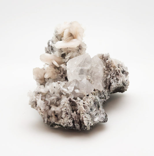 Apophyllite, Stilbite, Heulandite and Calcite, Deccan Plateau, Nasik, India (79)