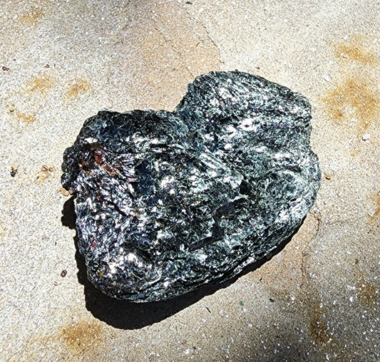 Garnet in Mica Schist, Minas Gerais, Brazil (54)