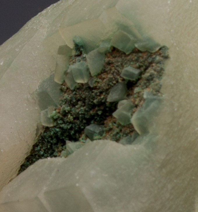 Calcite, Fluorescent, Rio Grande do Sul, Brazil (27)
