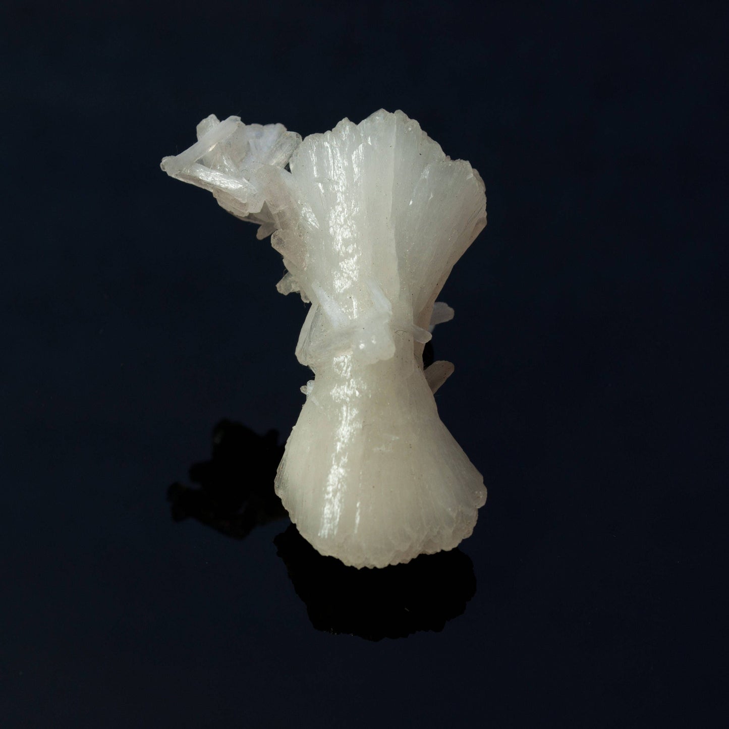 Stilbite, Bowtie Crystals, Deccan Plateau, Lonavala, India (35)