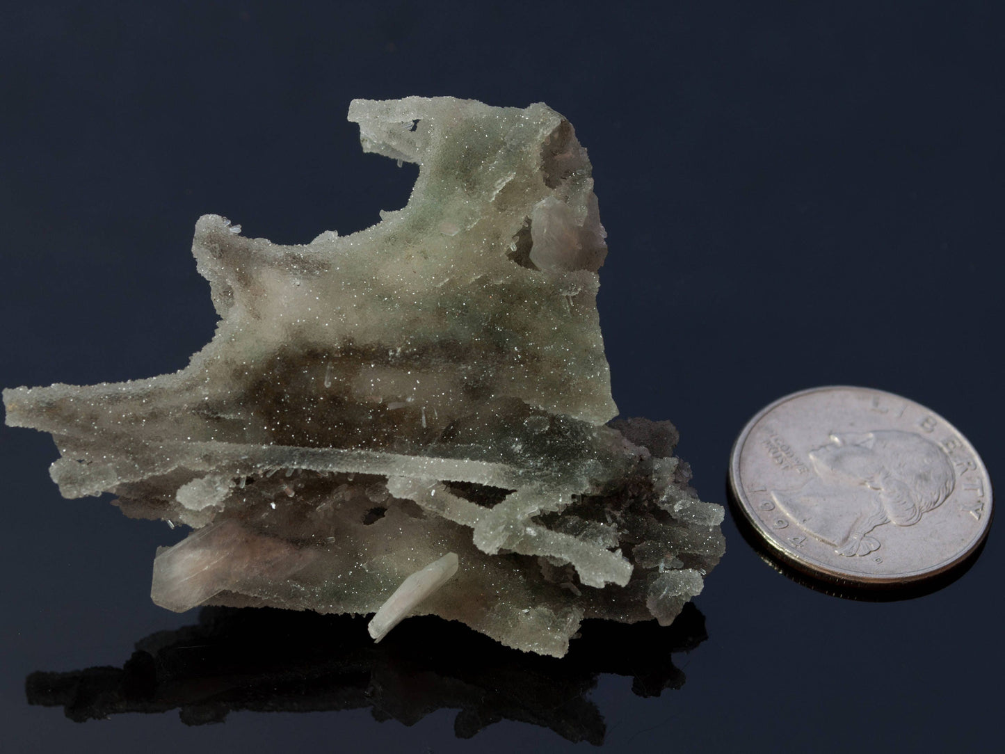 Stilbite on Chalcedony, Deccan Plateau, (35)