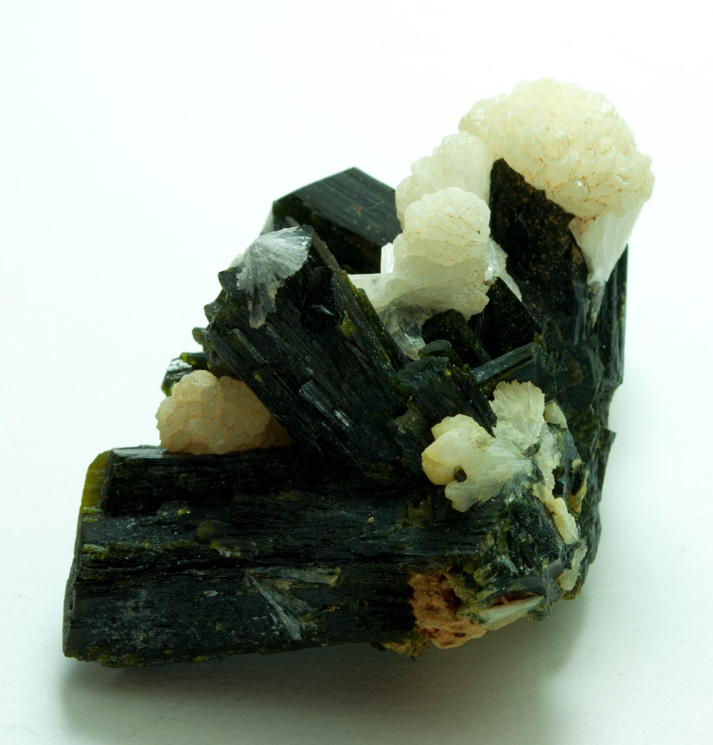 Epidote, Stilbite, Diamondara, Bendougou, Kayes Region, Mali (42)