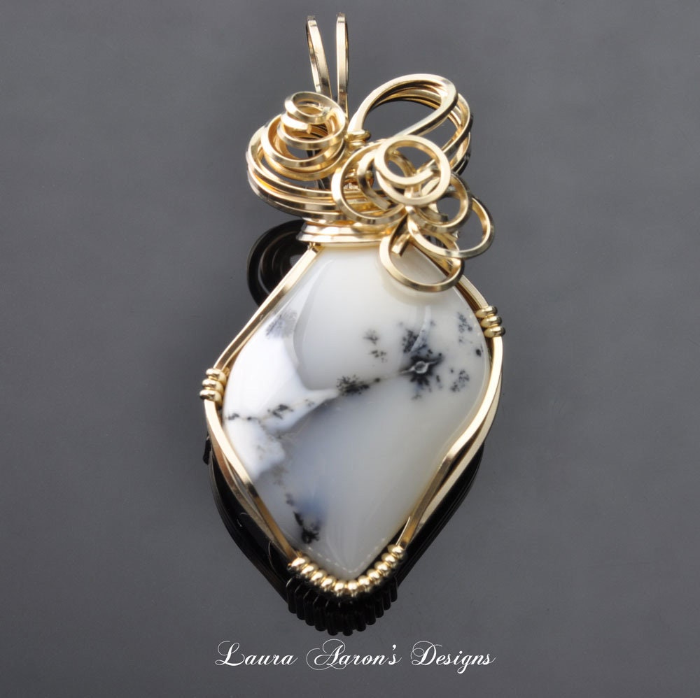 Snow Scene Agate Pendant