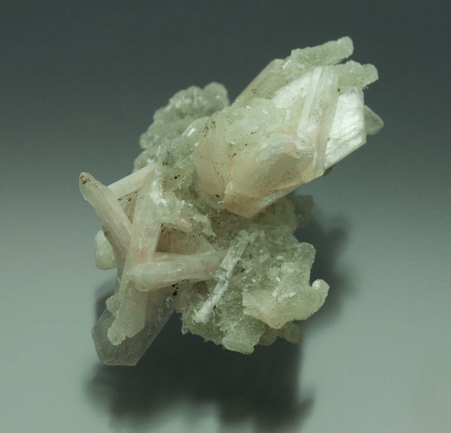 Stilbite on Chalcedony, Deccan Plateau, India (22)