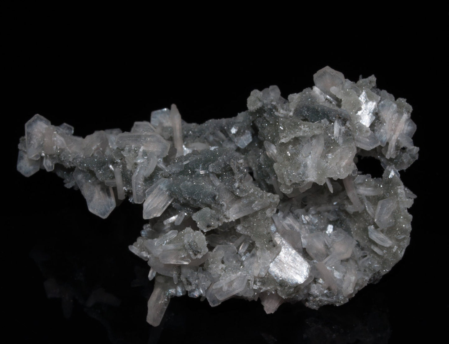 Stilbite on Chalcedony, Deccan Plateau, Nasik, India (19)